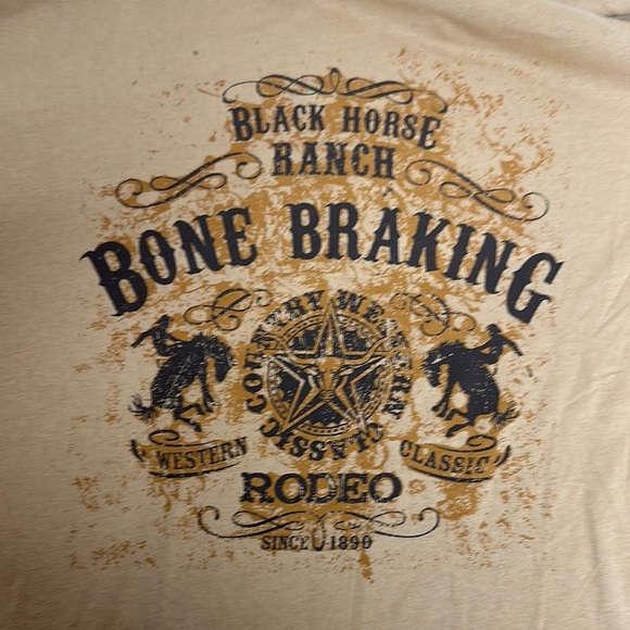 Tan Short Sleeve Tee for Effortless Style - Picture 3 of 7